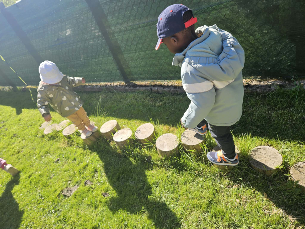 Crèche Les Angelots Belvaux – Photos du mois d&rsquo;avril 2026